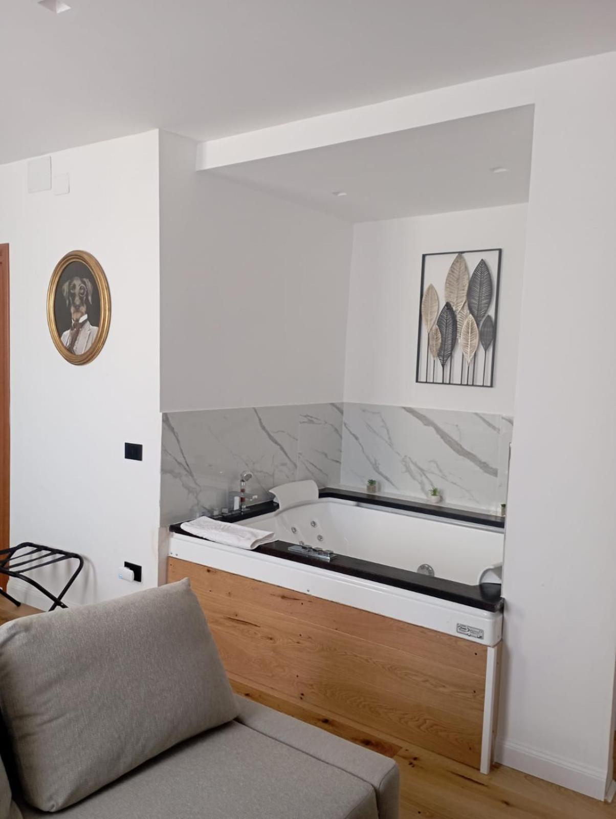President Plaza Vip Suite Spa By Babylon Stay Neapol Zewnętrze zdjęcie